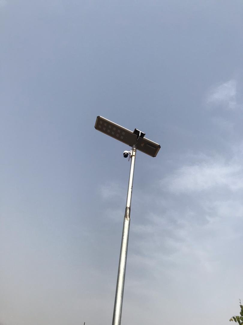 OUTDOOR SECURITY LIGHT AND CAMERA