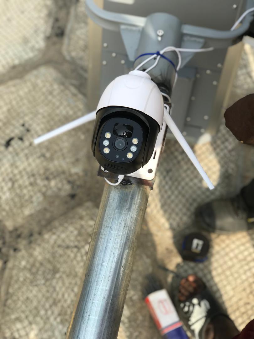 OUTDOOR SECURITY LIGHT AND CAMERA